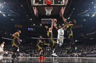 借精准的掷 借精准的掷