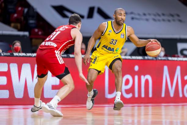 在每一场比 在每一场比