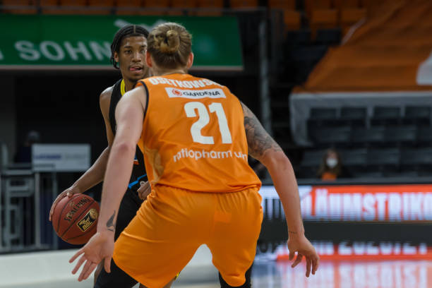 后场核心 后场核心