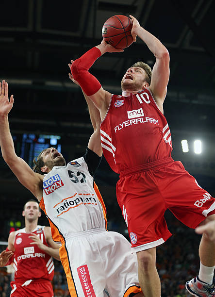 林近年来凭 林近年来凭